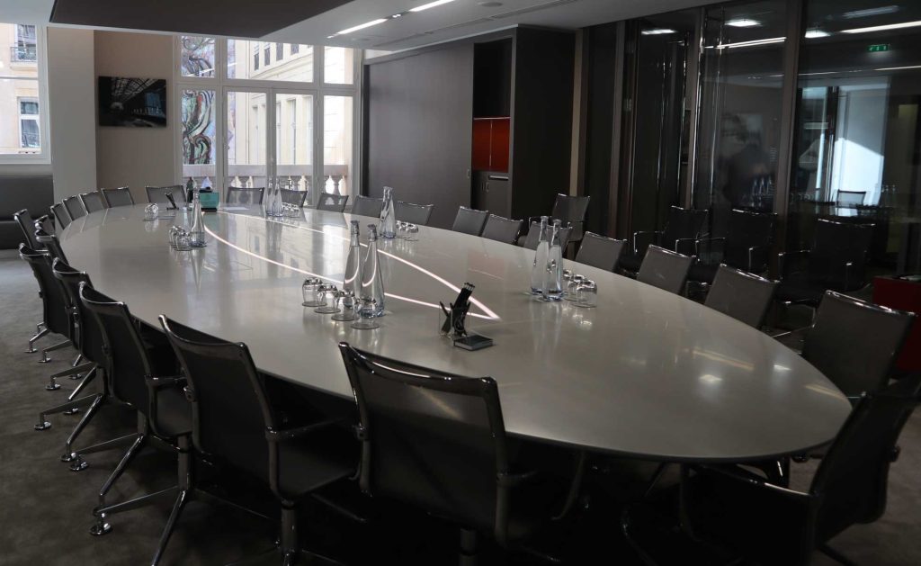 Table de réunion