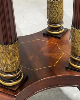 Au-delà du sur mesure, il y a la maîtrise.

Derrière chaque création, il y a une histoire de passion, de précision… et parfois, de restauration.

Ici, pas une nouvelle table sur mesure, mais la renaissance d’une table de réunion.

Le défi : une marqueterie ancienne, abîmée par le temps.

- Restaurer, c’est prolonger la vie du mobilier, préserver les ressources et valoriser l’existant. C’est aussi une autre forme d’excellence : celle qui respecte ce qui a déjà été fait.

- Marqueterie : une discipline d’une précision extrême — la même que nous appliquons à chacune de nos créations, neuves ou restaurées.

Vous souhaitez redonner vie à votre mobilier ? Parlons-en 👇
📞 02 41 54 59 00
Lien en bio

#Aménagement #SurMesure #DesignIntérieur #Mobilier #SavoirFaireFrançais #Restauration #Marqueterie #Artisanat #Décoration #MadeInFrance #RSE